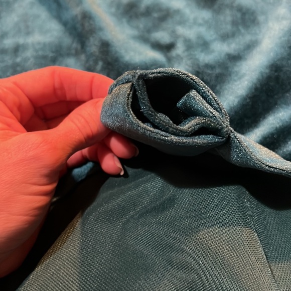 Luxury Velvet Teal / Peacock Blackout Curtains Floor Length - Picture 6 of 6